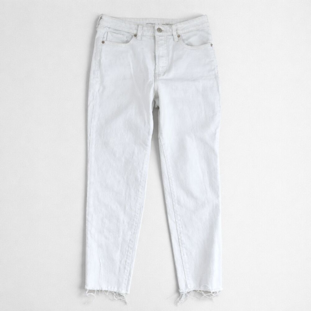 Old Navy O.G. Straight High-Waisted Secret Smooth White Jeans Size 6 Raw Hem